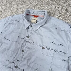 Simms Shirt Mens XL Gray Short Sleeve Button Front Fishing Shark Print